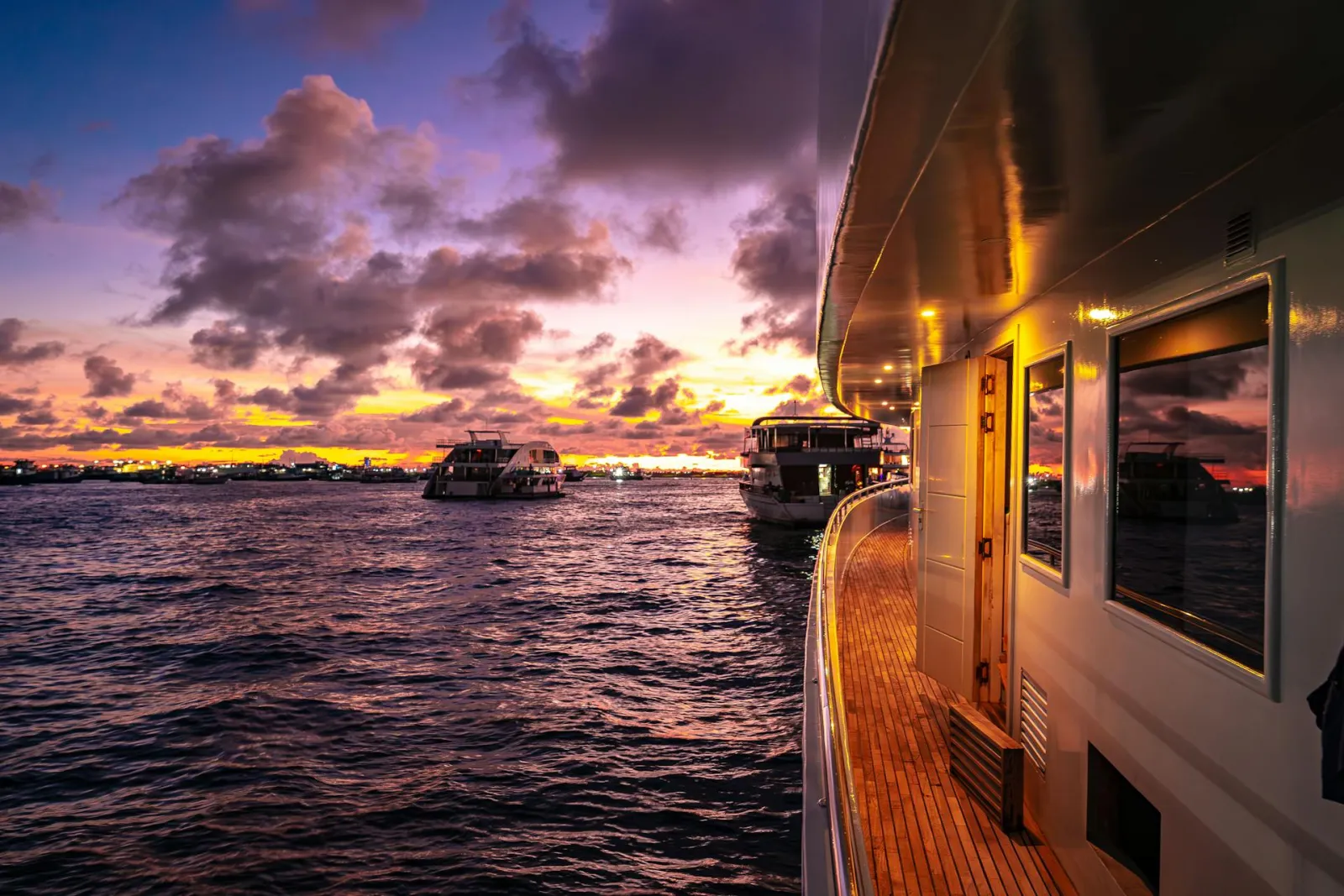 Luxury Yacht Charters In The Red Sea Asadphoto Sunsinai